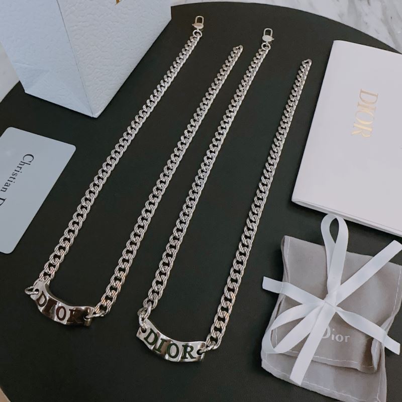 chr1st1an D10r necklaces